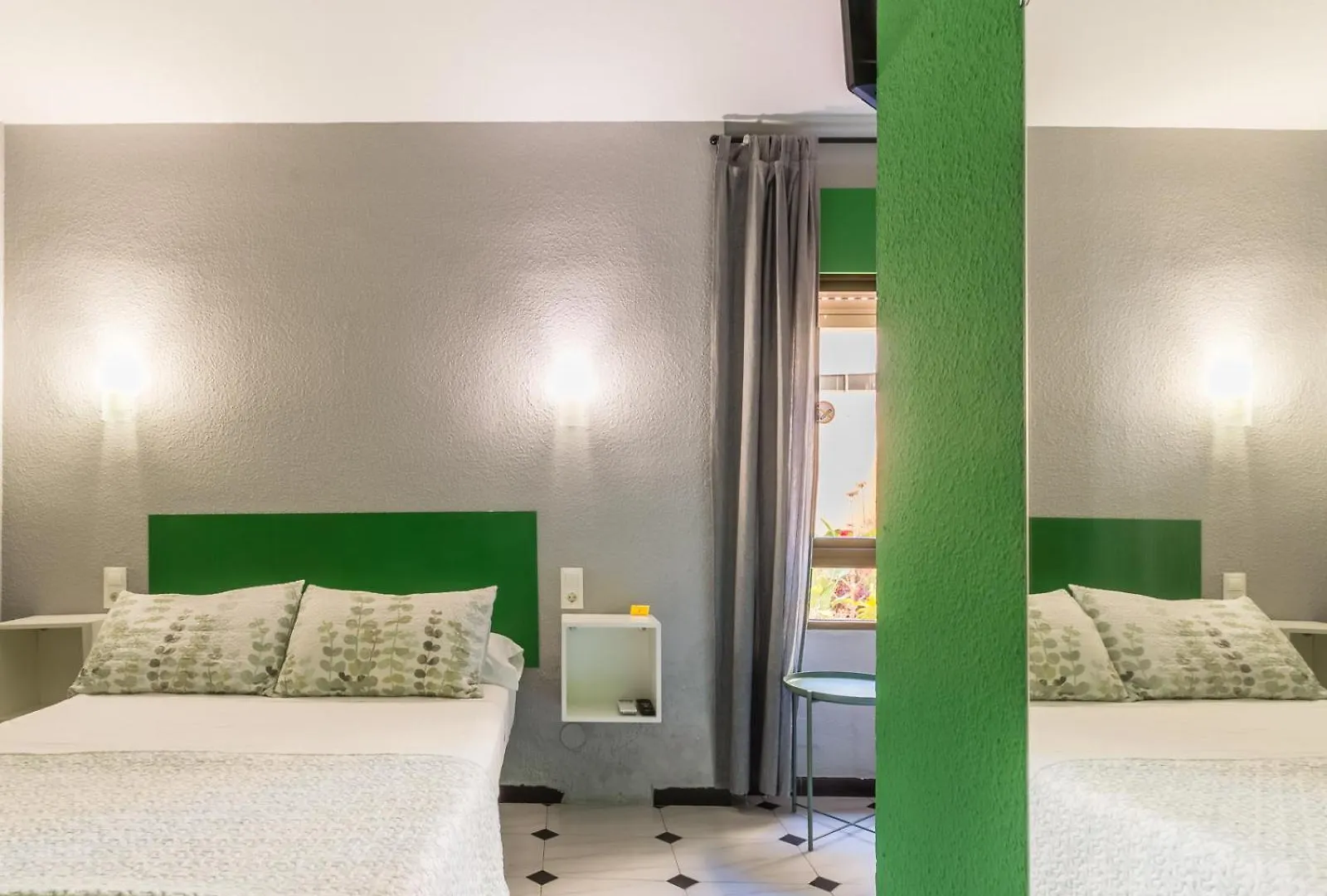 Hostal Tropical Almuñécar Gasthuis